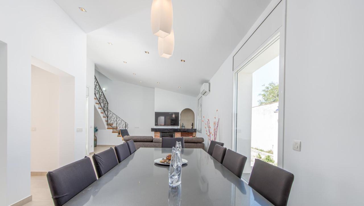 Goldhome - New House With Private Heated Pool, Parking, Wifi, Games Room Empuriabrava Bagian luar foto