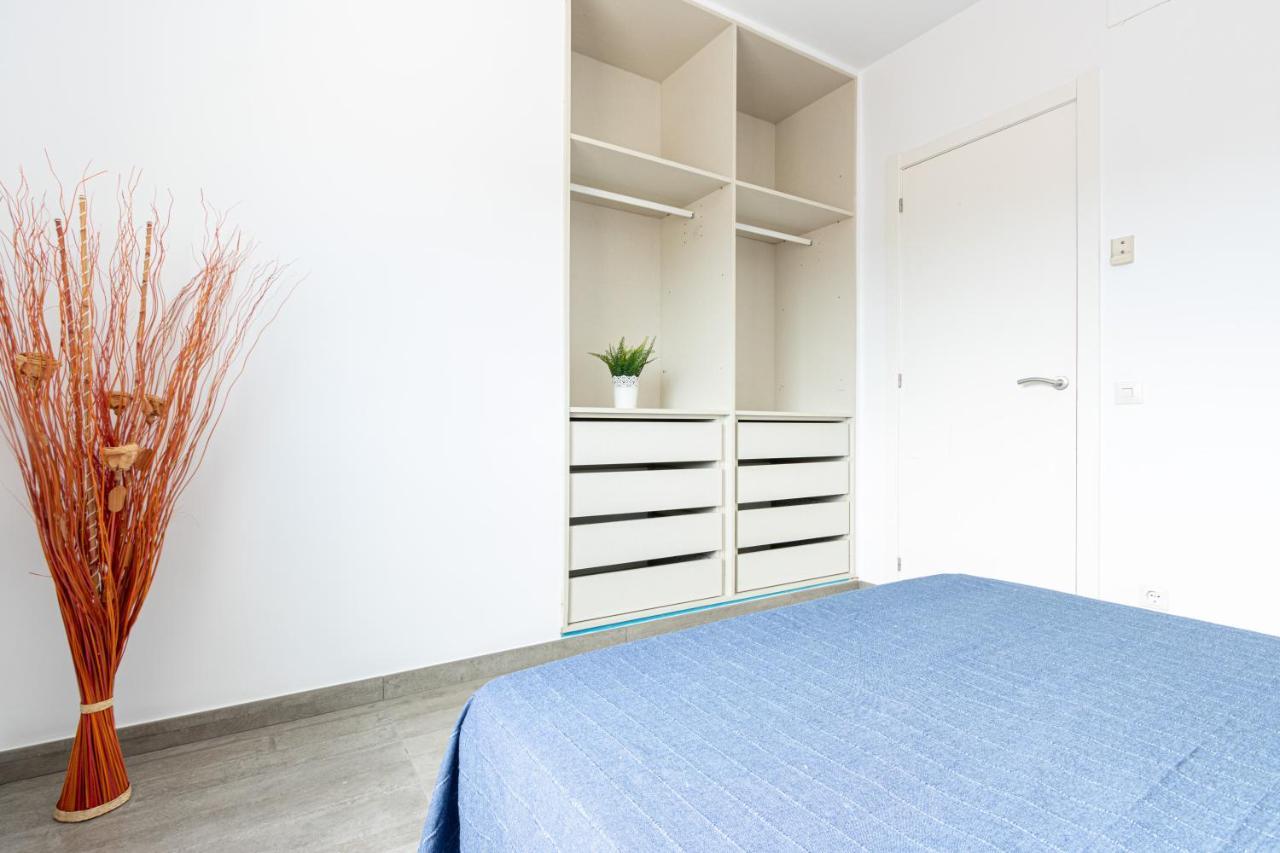 Goldhome - New House With Private Heated Pool, Parking, Wifi, Games Room Empuriabrava Bagian luar foto