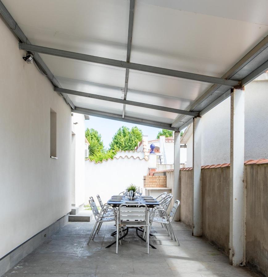 Goldhome - New House With Private Heated Pool, Parking, Wifi, Games Room Empuriabrava Bagian luar foto